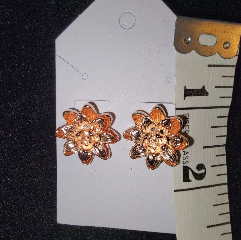 Pierce Elegant Copper Tone  Flower Earrings